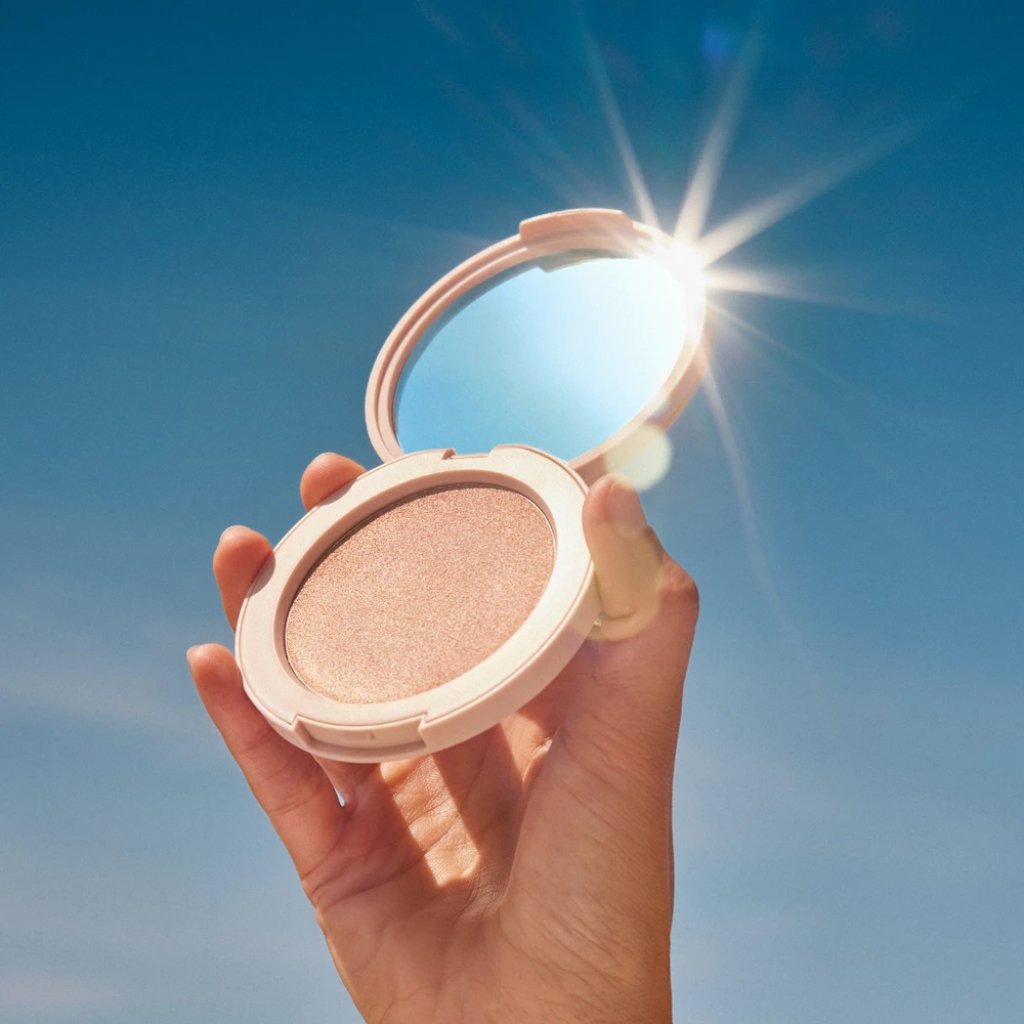 Lightshift Cream Highlighter - NaturelleShop.com - ILIA Beauty