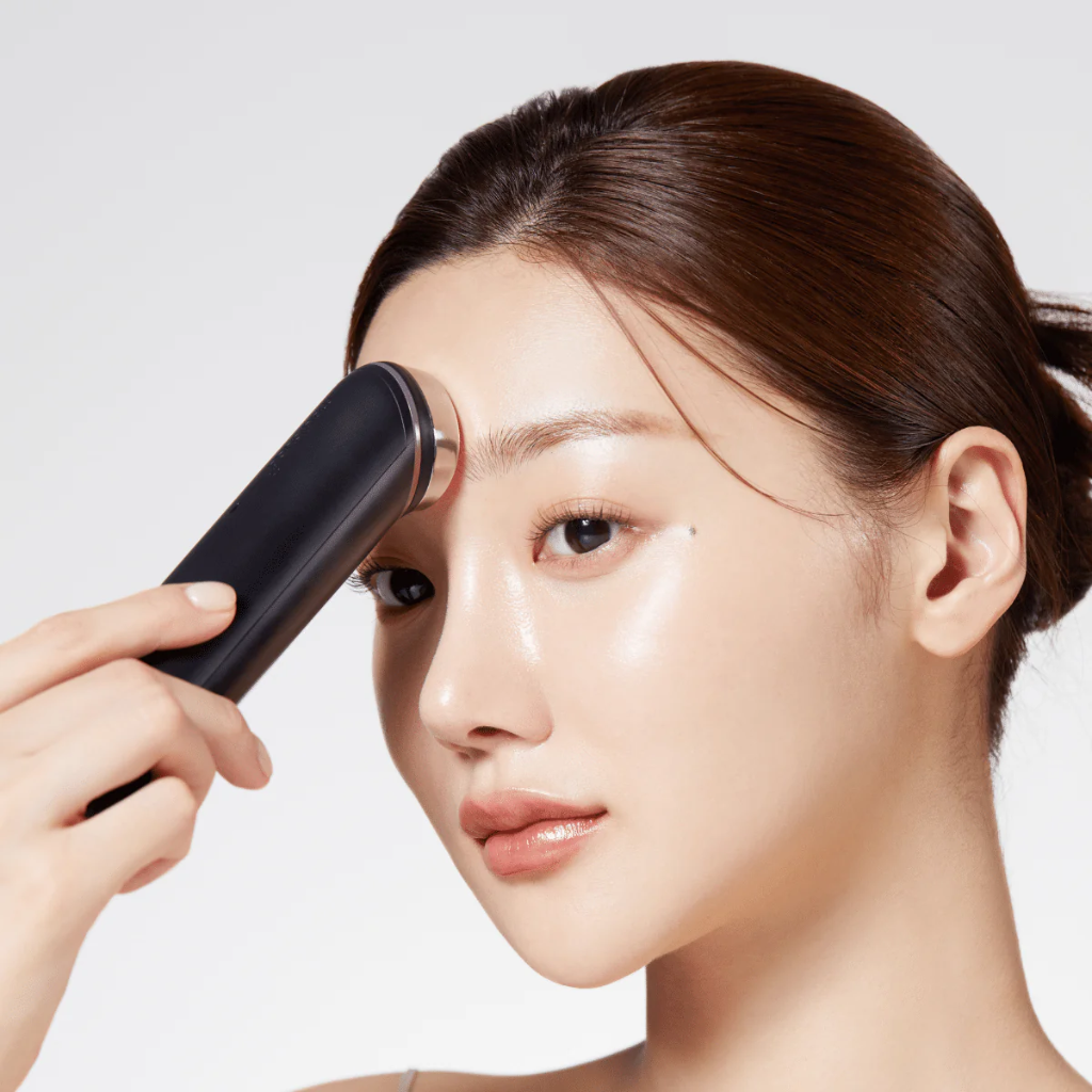 Medicube Age-R Booster Pro  6-IN-1 High-Tech Skincare Device