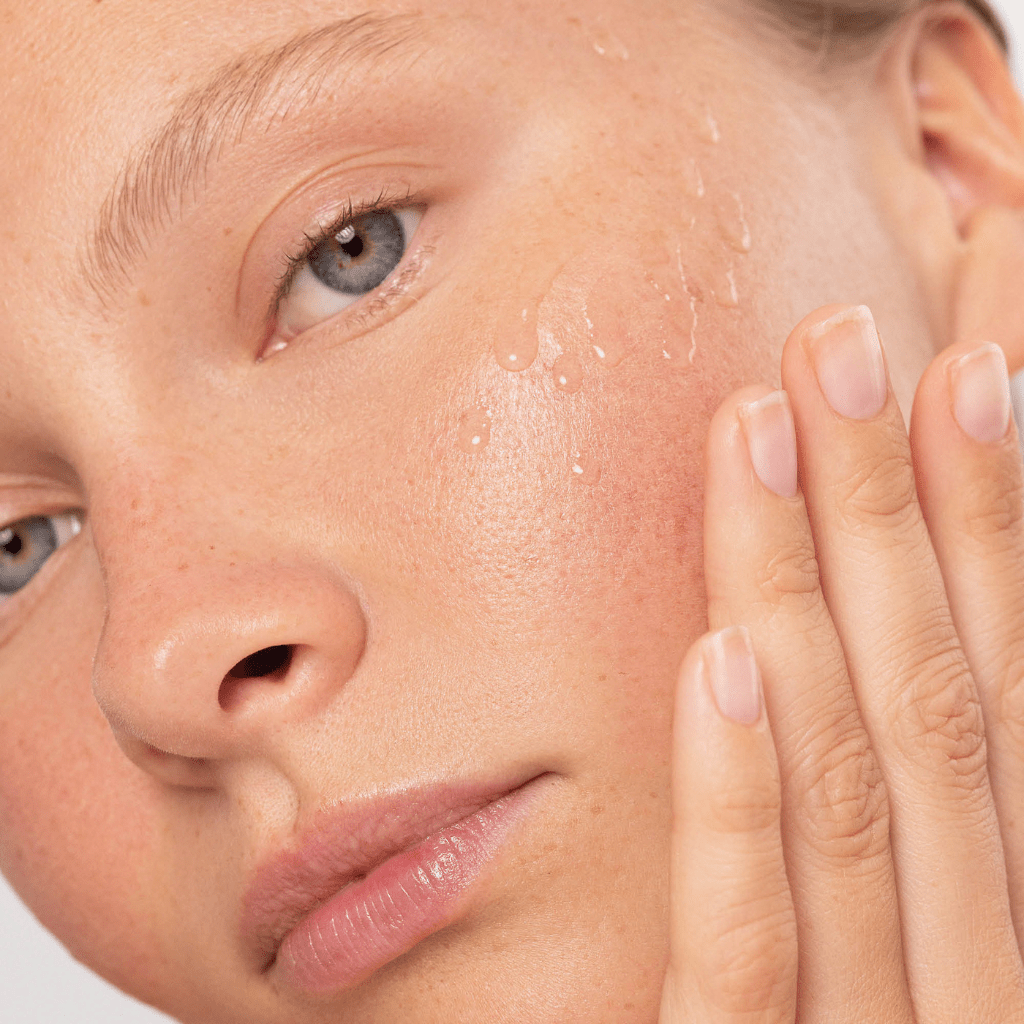 Black Tea Face Toner - NaturelleShop.com - Ere Perez