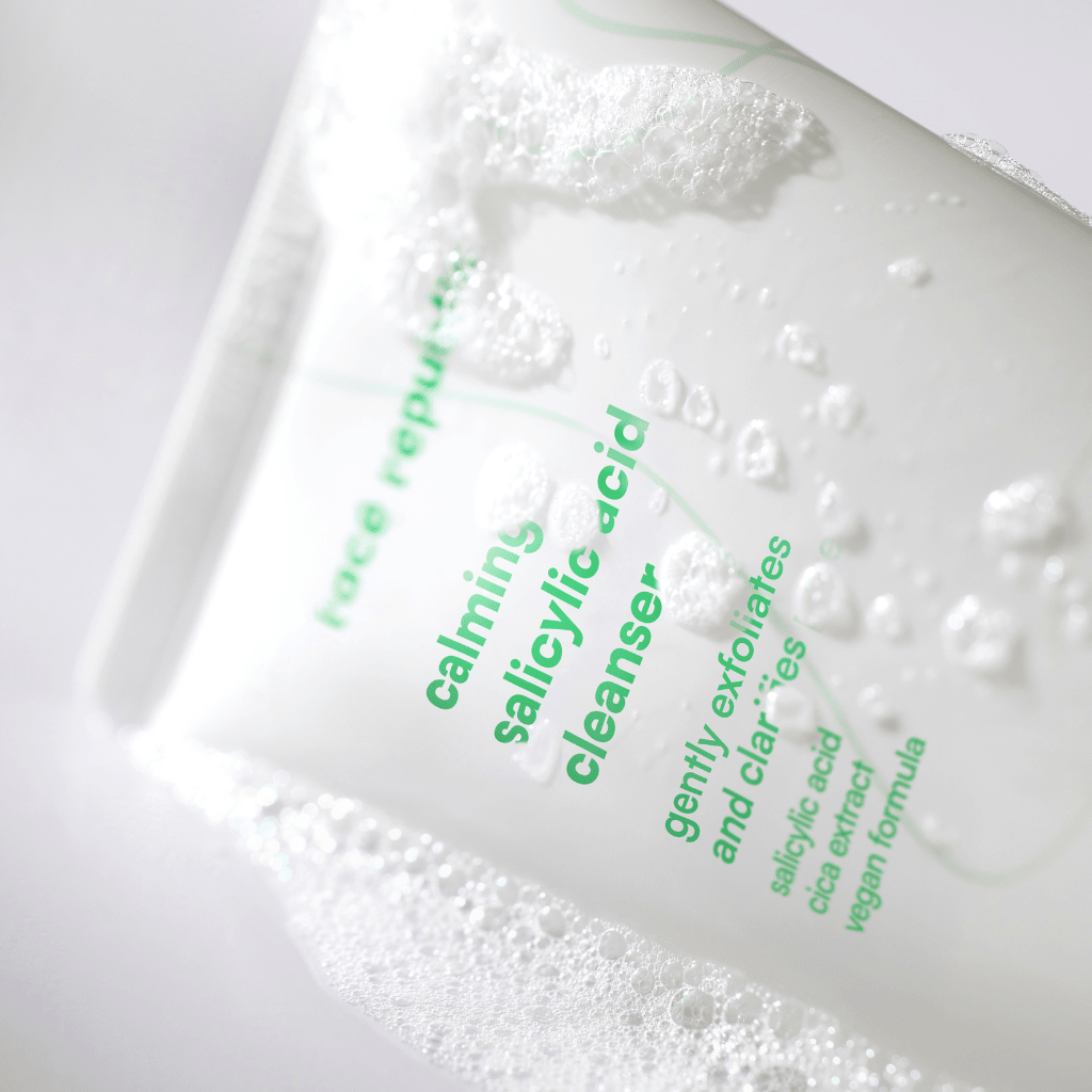 Calming Salicylic Acid Cleanser - NaturelleShop.com - Face Republic
