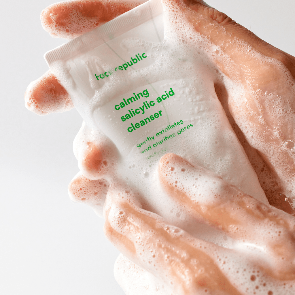 Calming Salicylic Acid Cleanser - NaturelleShop.com - Face Republic