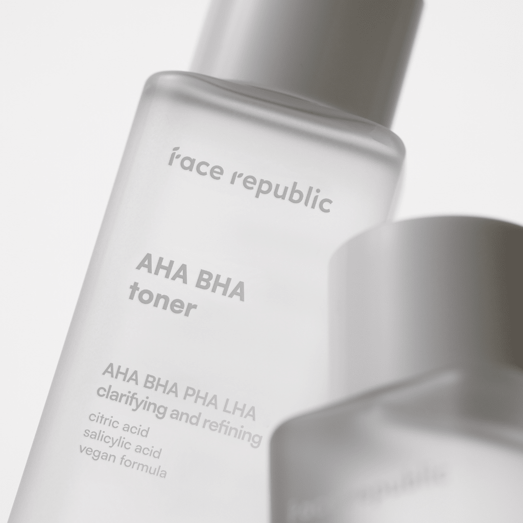 Clarifying AHA/BHA Toner - NaturelleShop.com - Face Republic