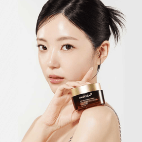 Deep Vita C Capsule Cream - NaturelleShop.com - Medicube