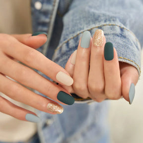 Gel Nail Sticker - Casual Street Look - NaturelleShop.com - ÉDGEU