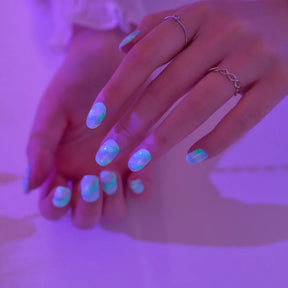 Gel Nail Sticker - Cloudy Neon Glow - NaturelleShop.com - ÉDGEU