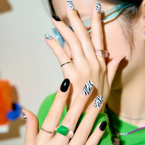 Gel Nail Sticker - Zebra Neon Glow - NaturelleShop.com - ÉDGEU