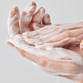 Glow Gold Mineral Cleanser - NaturelleShop.com - Face Republic